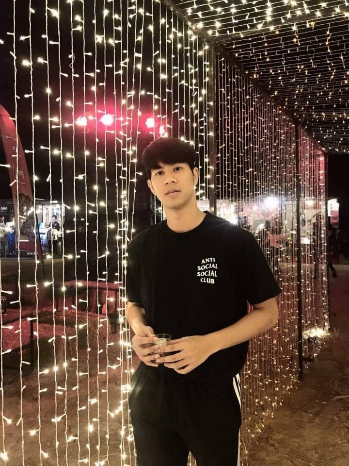 น้องหวาย หนุ่มนักกฎหมาย หล่องานดีบอกต่อด้วย