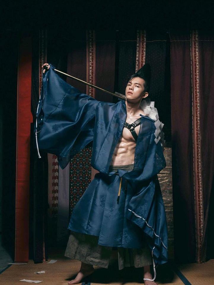 หนุ่มหล่อขึ้นปก 103