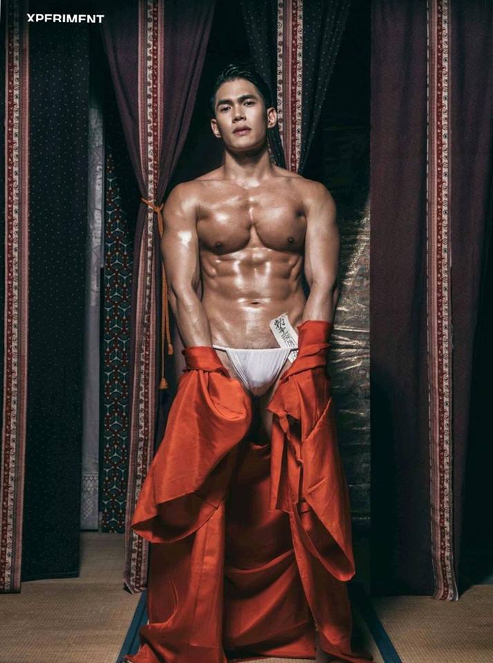 หนุ่มหล่อขึ้นปก 103