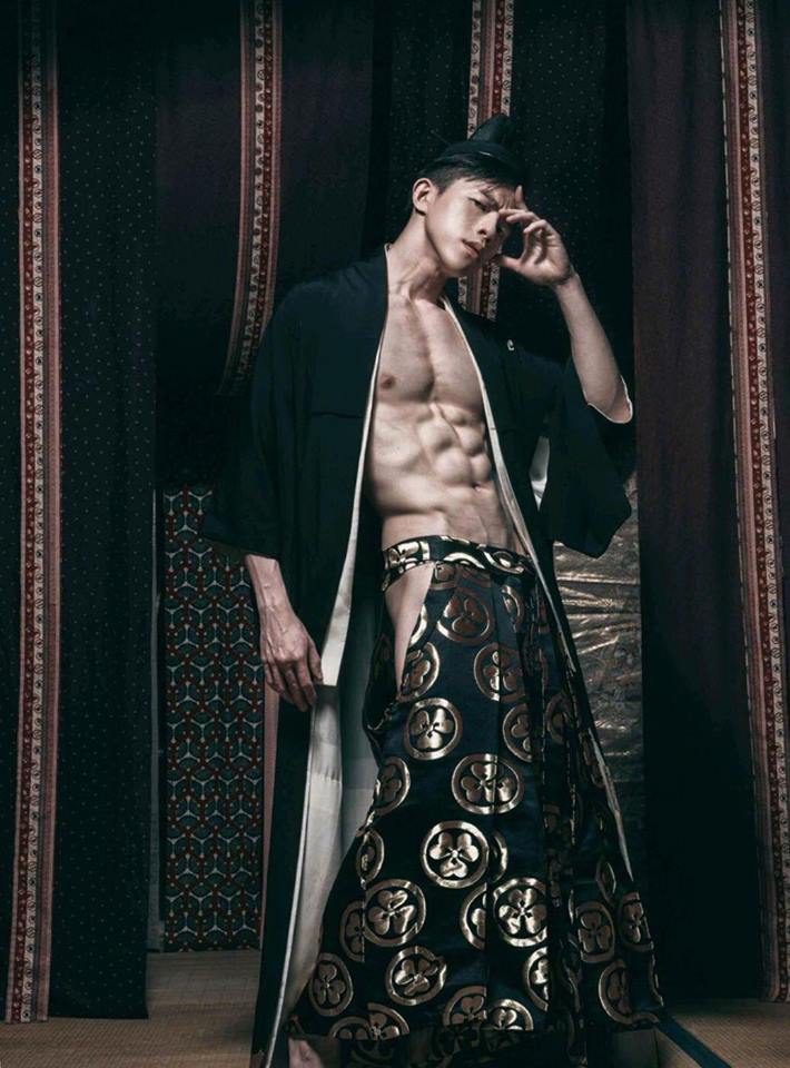 หนุ่มหล่อขึ้นปก 103