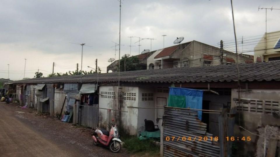 ข้างทางรถไฟสายแม่กลอง(ช่วงบ.แหลม ไป บ.กาหลง)