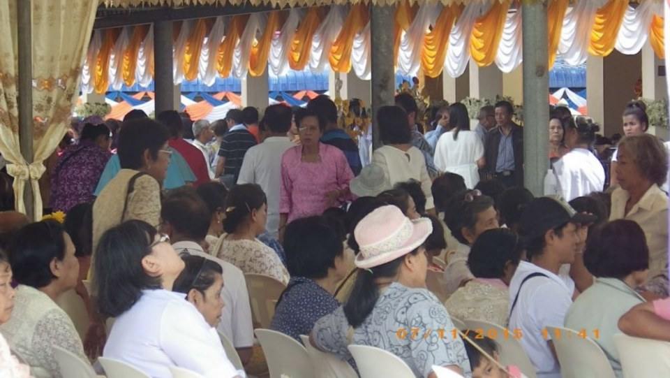 ทอดกฐิน วัดธาตุน้อย ๒