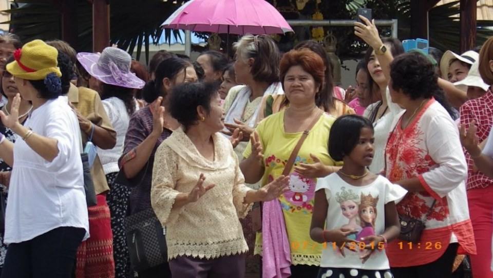 ทอดกฐิน วัดธาตุน้อย ๒