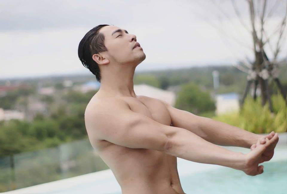 งานดี จอห์นสัน สจ๊วตหล่อบอกต่อด้วย