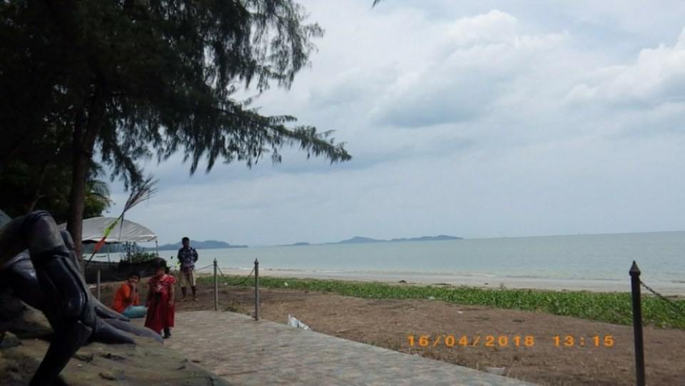ชายหาดสำราญ จ.ตรัง
