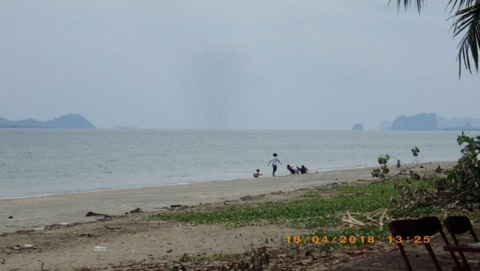 ชายหาดสำราญ จ.ตรัง