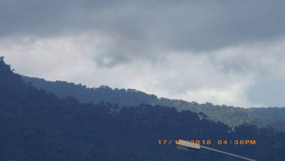 เทือกเขาหลวง (ตัดส่วน)