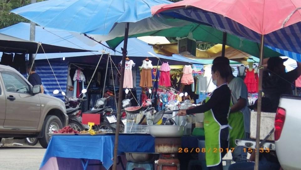 ตลาดนัดนาบอน วันเสาร์