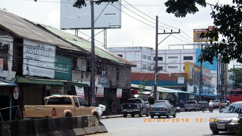 อ.ทุ่งสง (ด้านหอนาฬิกา)