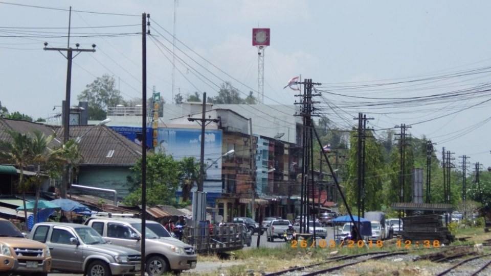 อ.ทุ่งสง (ด้านหอนาฬิกา)