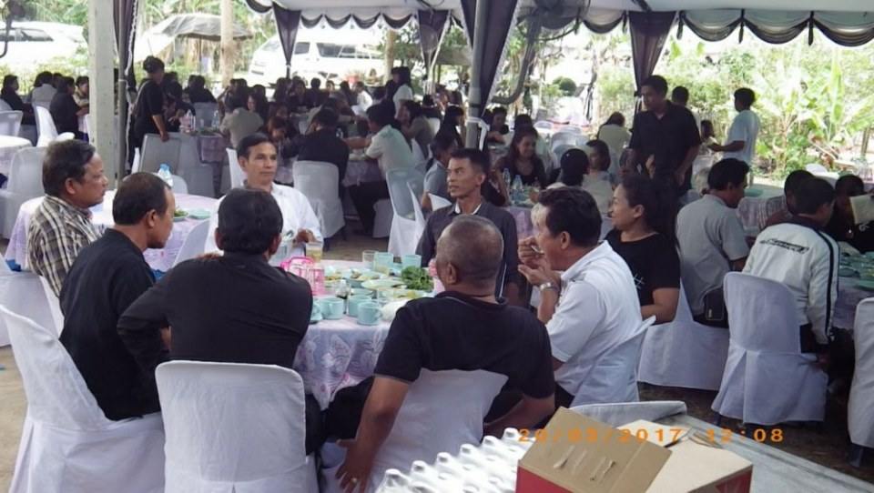 แขกมากลางวัน ทำบุญ กลับไปทำงาน
