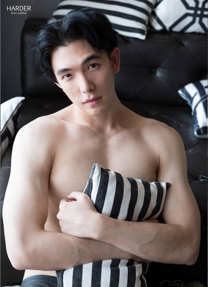 หนุ่มหล่อขึ้นปก 106