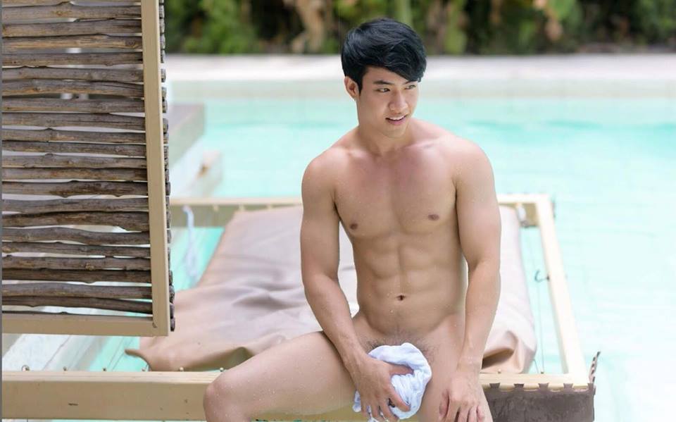 หนุ่มหล่อขึ้นปก 107