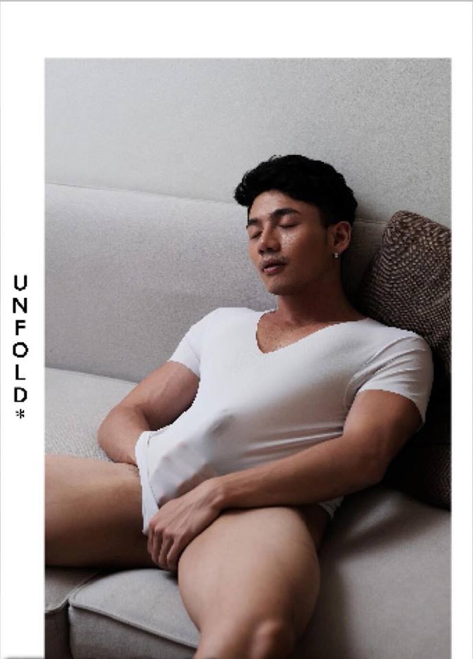 หนุ่มหล่อขึ้นปก 111