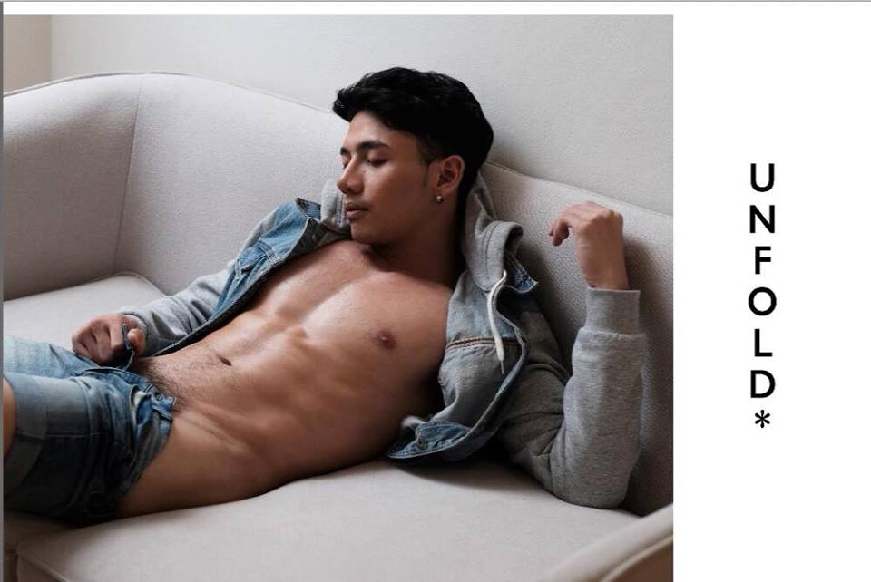 หนุ่มหล่อขึ้นปก 111