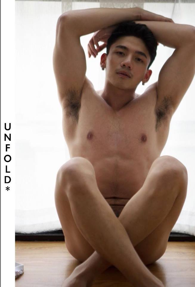 หนุ่มหล่อขึ้นปก 111