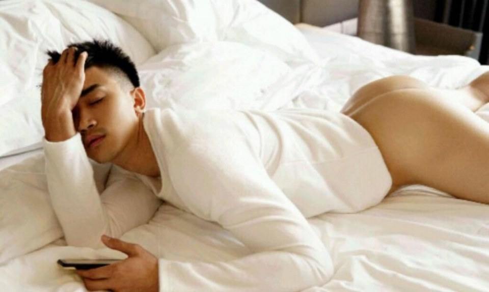 หนุ่มหล่อขึ้นปก 114