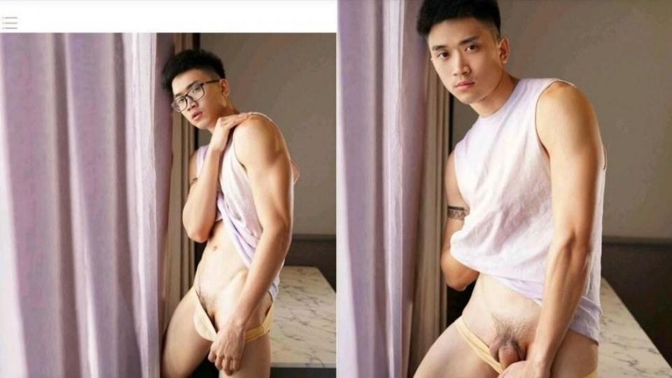หนุ่มหล่อขึ้นปก 114