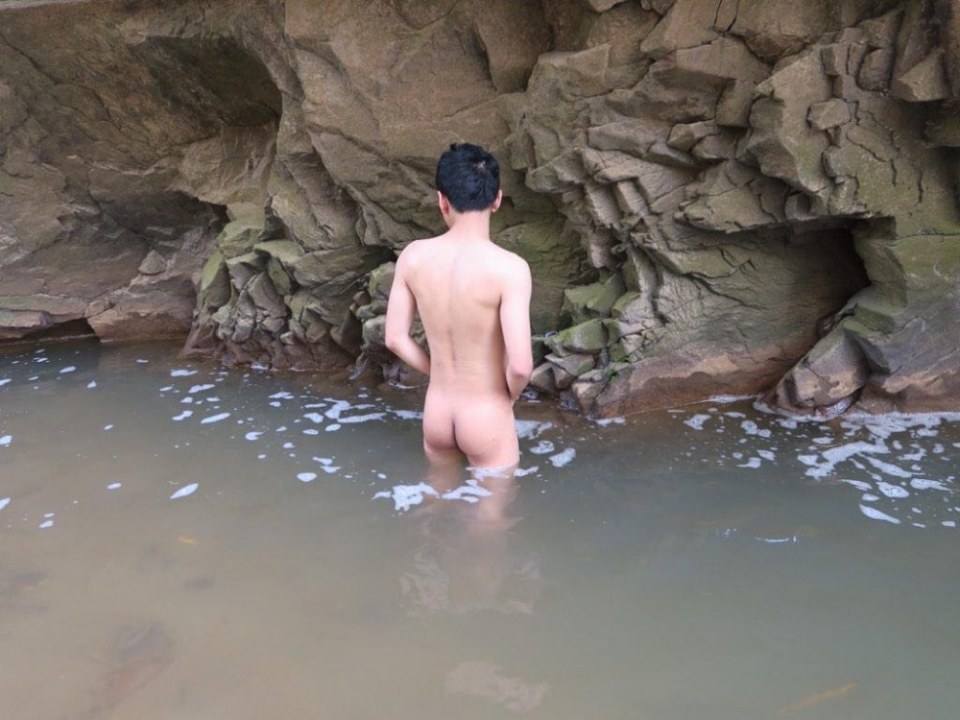 สุดท้าย หนุ่มๆ