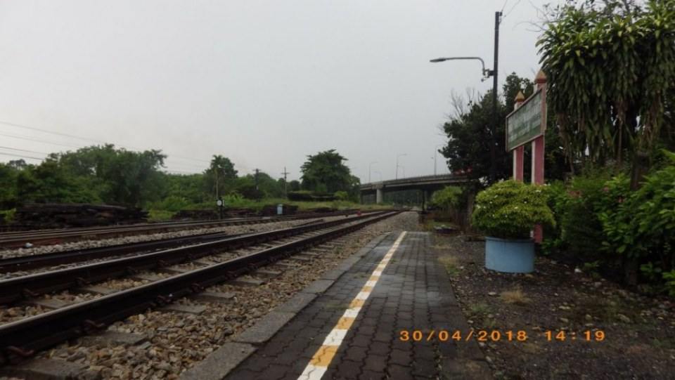 สถานีรถไฟร่อนพิบูลย์