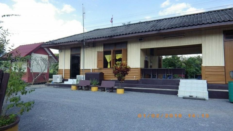 หลังสถานีรฟ.หลักช้าง