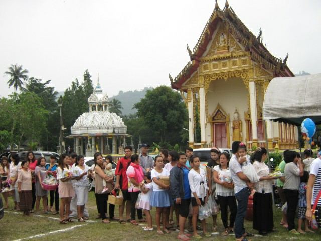 ชาวอ.ลานสกา วัดคีรีกัณฐ์