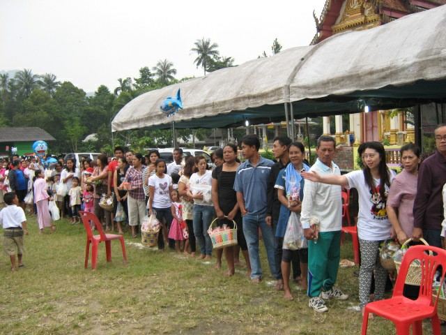 ชาวอ.ลานสกา วัดคีรีกัณฐ์