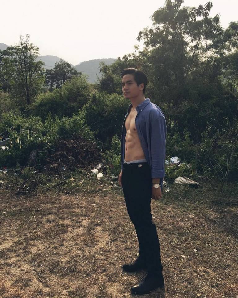 น้องเเจ็ค หุ่นน่ากินสุดๆ