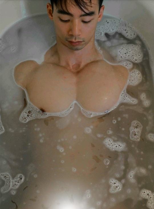 MANHUNKS 8
