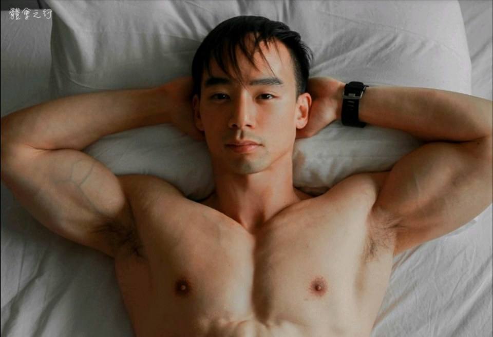 MANHUNKS 8