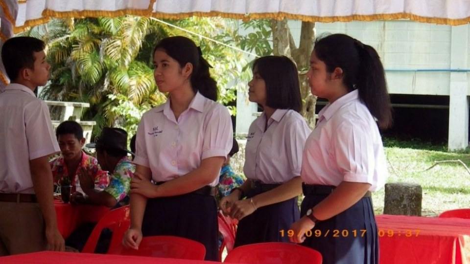 ร.ร.ช้างกลางประชานุกูล (วันทอดผ้าป่าให้โรงเรียน)