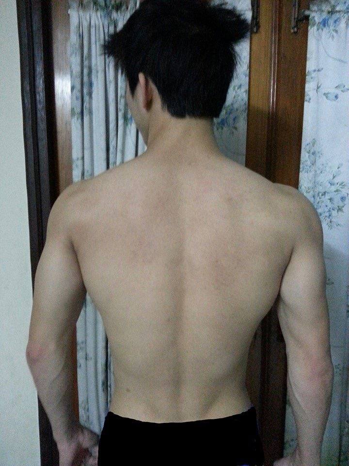 นายแผ่นหลัง กับรักพังๆ ของสาวโคราช  3,832