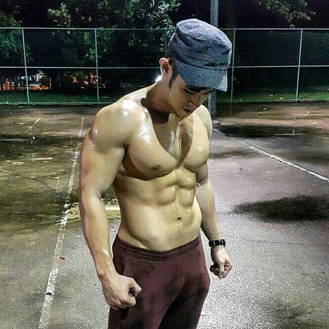 ชายใดชุ่มเหงื่อ  ชายนั้นเช็ดเก่ง  3,850