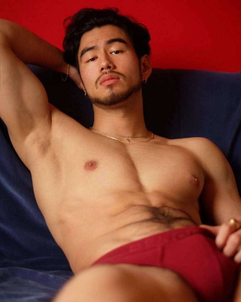 ตั้งใจโชว์ก็เต็มใจดู