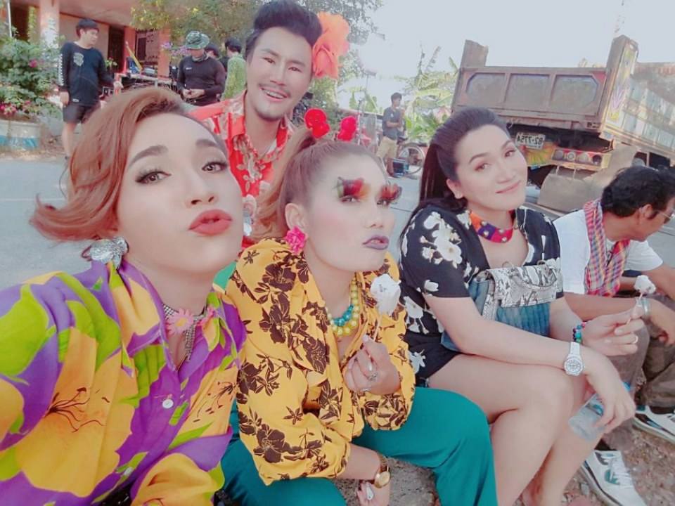 มีนาคมนี้ ติดตามความสนุกสนานเสียงหัวเราะแนวละครเบาสมอง ในละคร "อีเหี่ยนเดอะซีรี่ย์ คอนเฟิร์ม" เริ่ม 27 มีนาคม เวลา 22.30-23.30 น. ทาง ททบ. 5 #TV5HD1