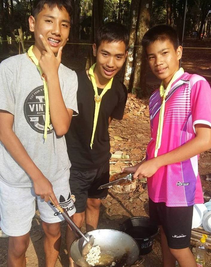 ดีต่อใจ#470เข้าค่าย..ลูกเสือ