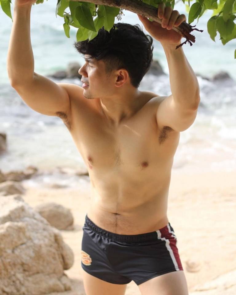 หล่อขนอุยชนะเลิศ