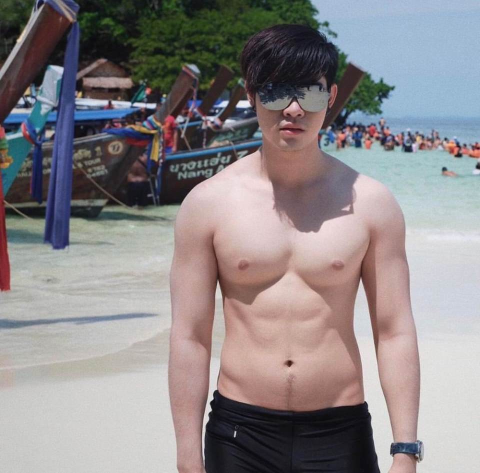 หล่อขนอุยชนะเลิศ