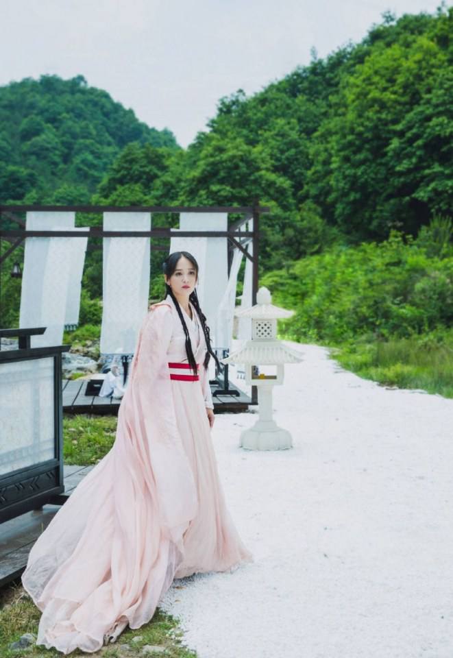 ละคร จักรพรรดินีตู๋กู The Empress Du Gu 《独孤皇后》 2017 (เวอร์ชั่น เฉินเฉียวเอิน 陈乔恩)