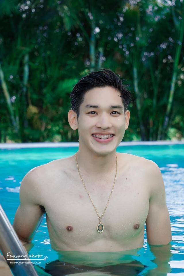 น้องบุ๊ค ขาวๆ น่ารัก หุ่นน่ากอด