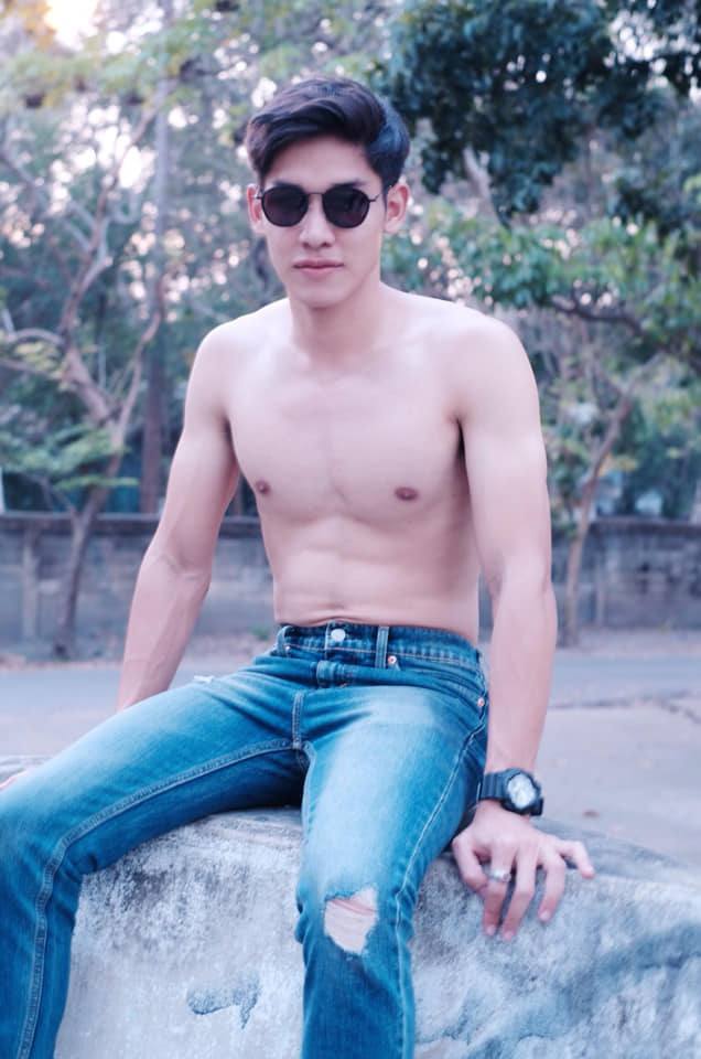 น้องบุ๊ค ขาวๆ น่ารัก หุ่นน่ากอด