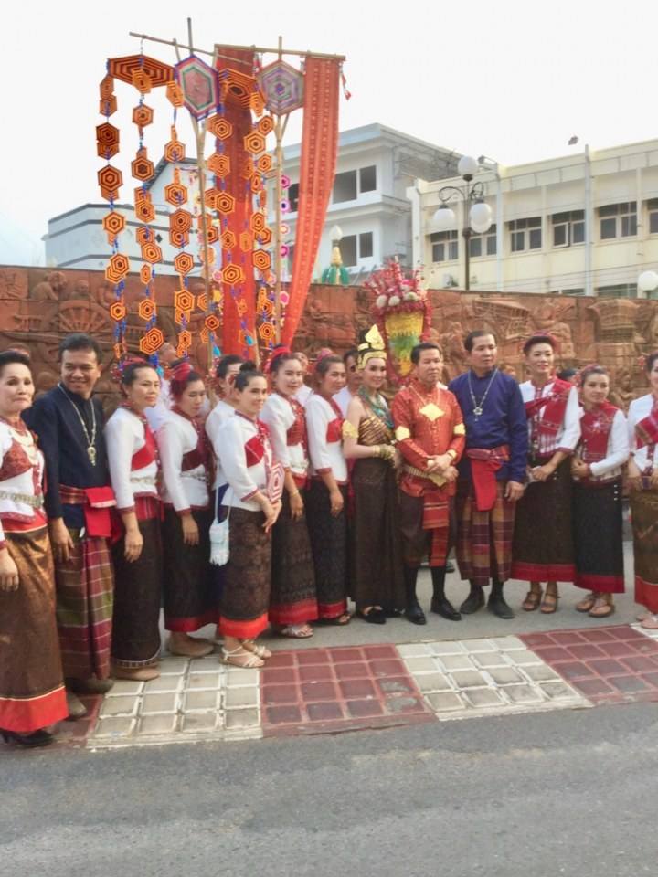 ดีต่อใจ#493เที่ยวงานมหกรรมโปงลางผ้าไหมแพรวางานกาชาดกาฬสินธุ์2562
