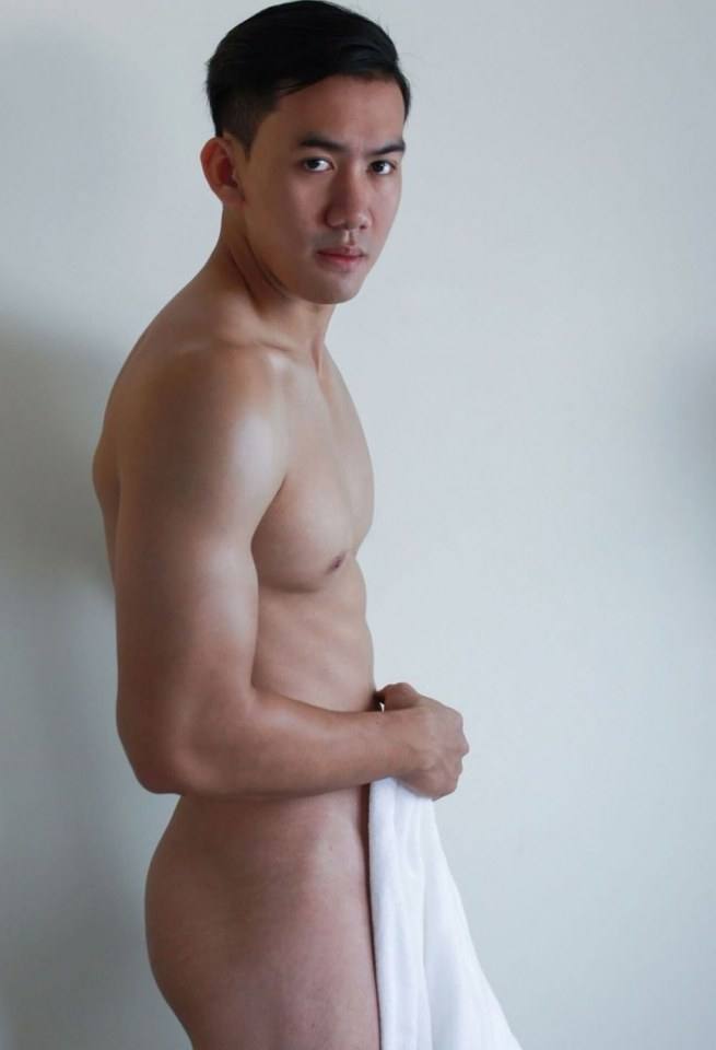 หนุ่มหล่อขึ้นปก 128