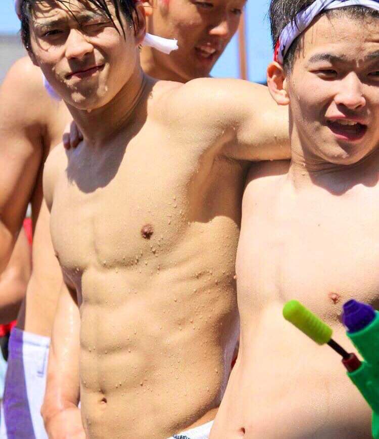 อยากหลุดไปในวงล้อม