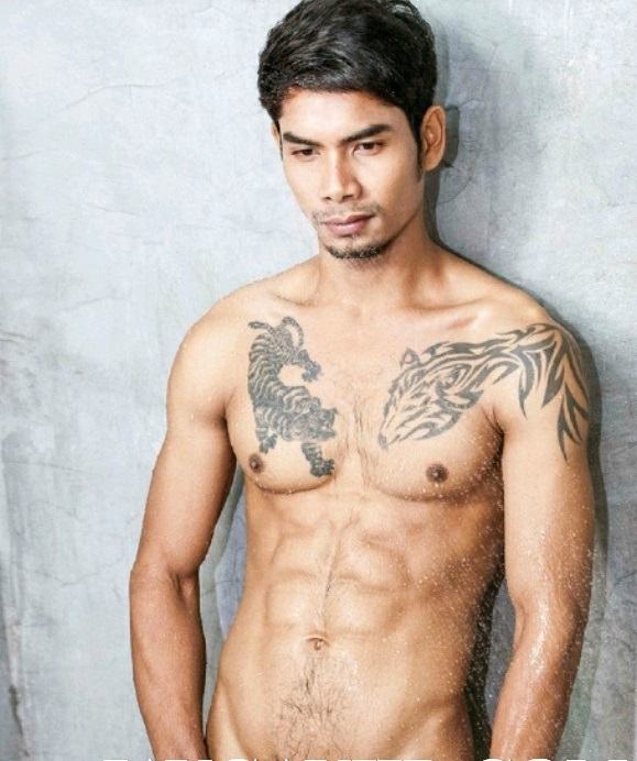 หนุ่มหล่อขึ้นปก 132