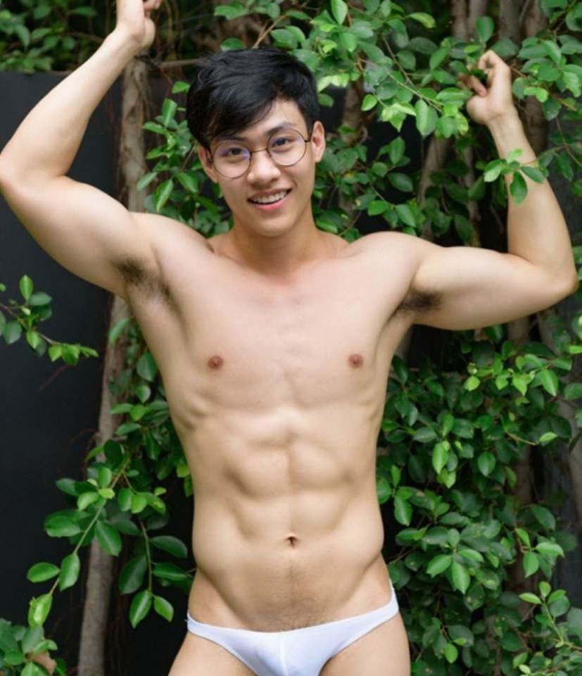 หนุ่มหล่อขึ้นปก 140