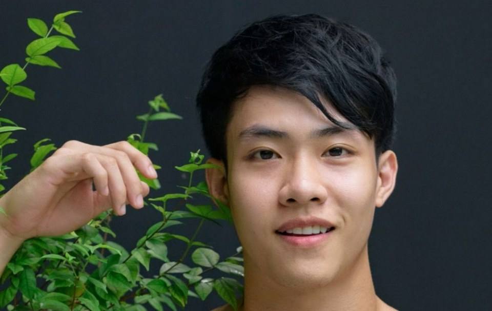 หนุ่มหล่อขึ้นปก 140