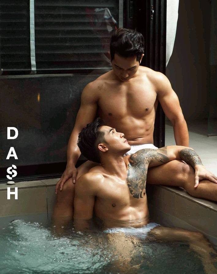หนุ่มหล่อขึ้นปก 147