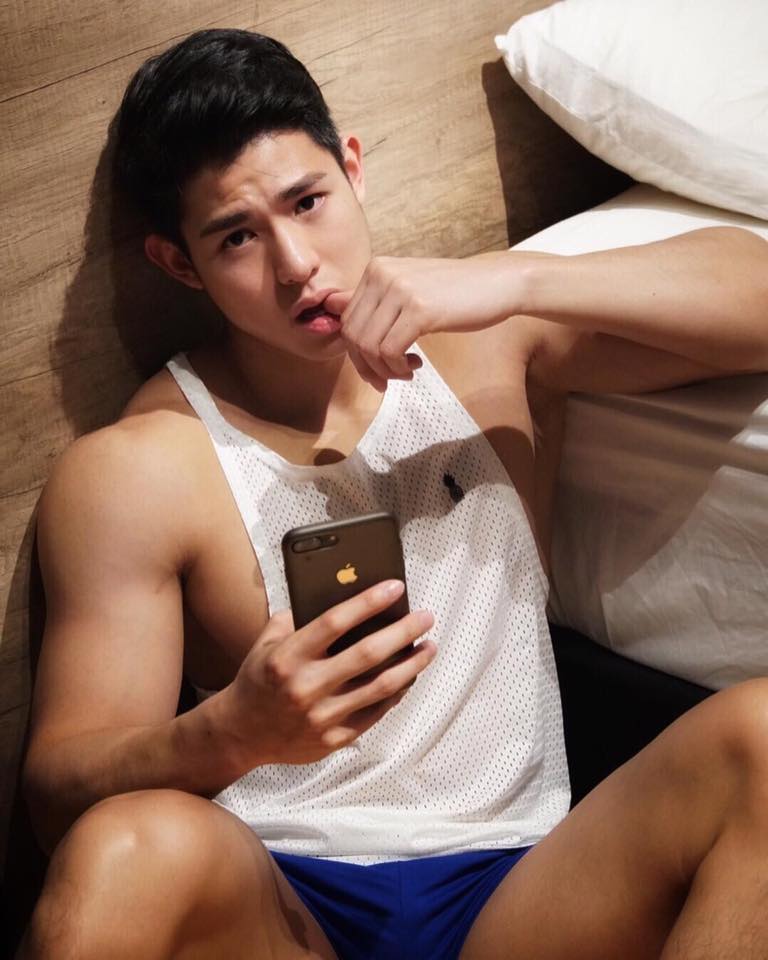 แค่รูปนี้ก็โดนfbแบนไป3วัน