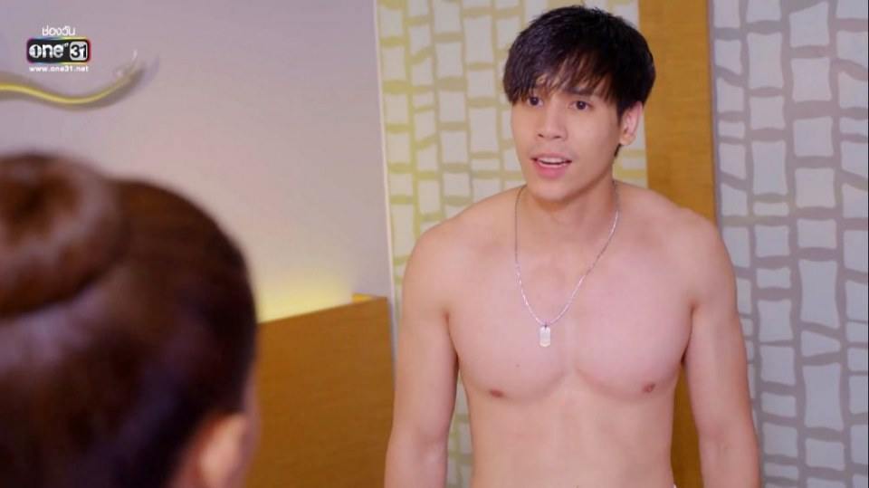 ความขาวเเละหุ่นเเน่นๆของน้องเจษ